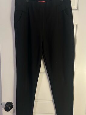 Womens Maze Collection Black Bottoms